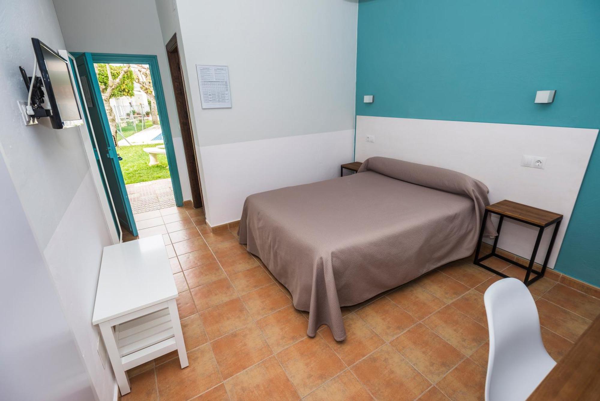 Hostal Las Cumbres Conil De La Frontera Exterior photo