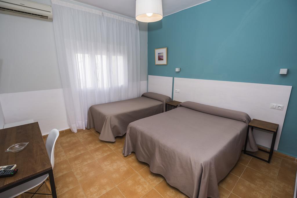 Hostal Las Cumbres Conil De La Frontera Exterior photo