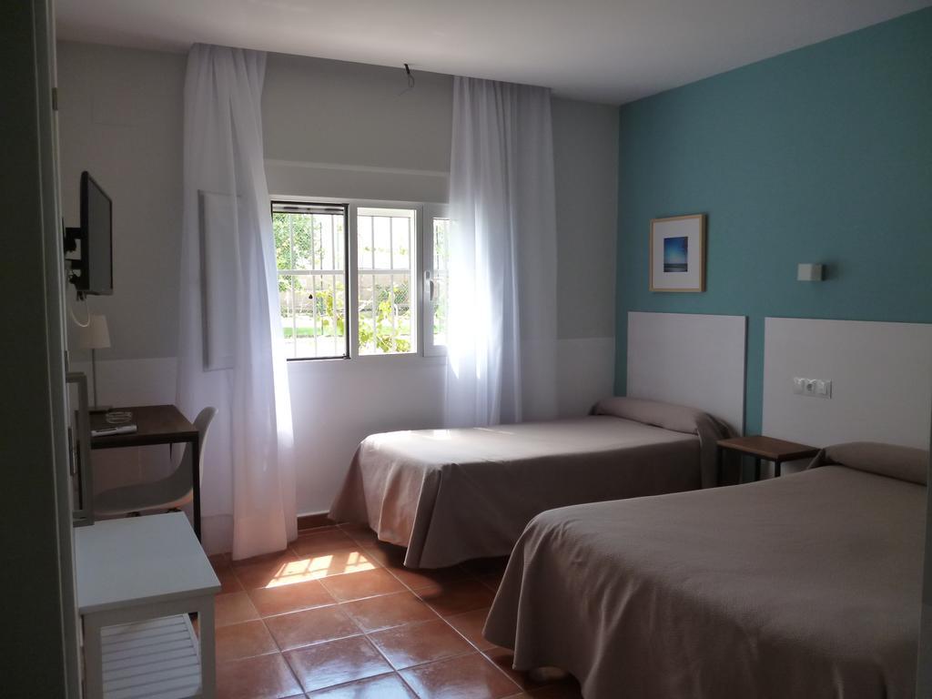 Hostal Las Cumbres Conil De La Frontera Exterior photo